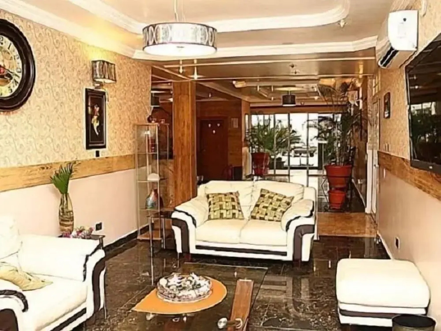 The Carlton Gate Hotel