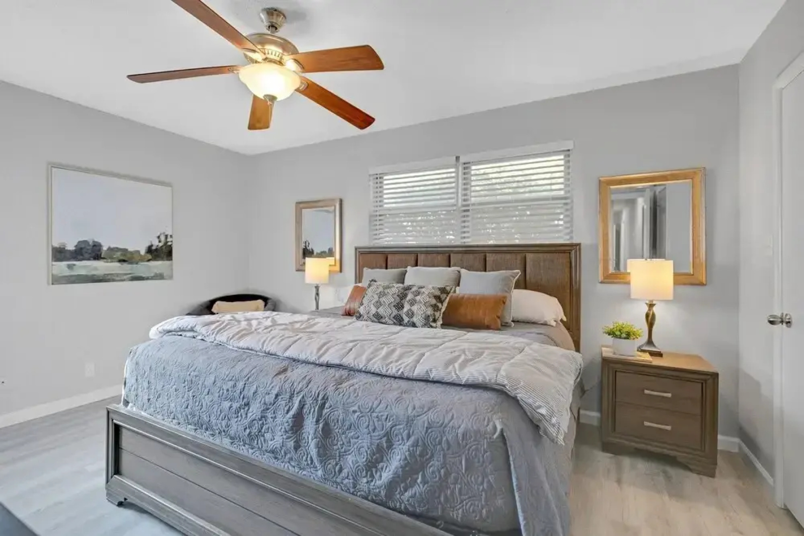 Beautiful Pet Friendly Home In Central Location! 4 Bedroom Home by Redawning