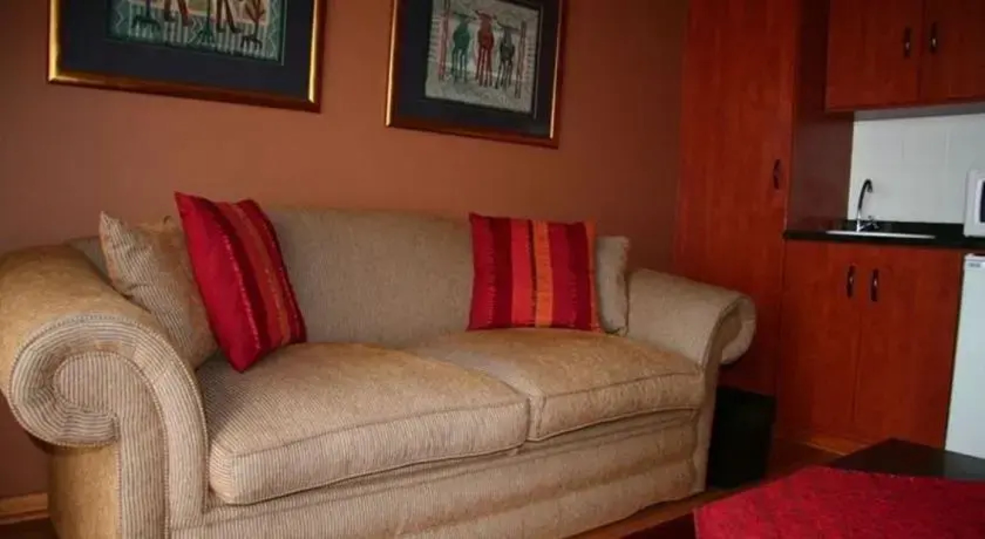 3ColoursBlue Guest House