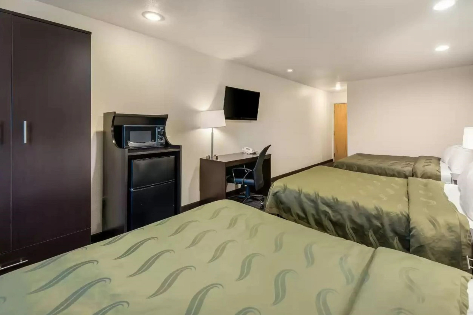 Quality Inn & Suites near NAS Fallon