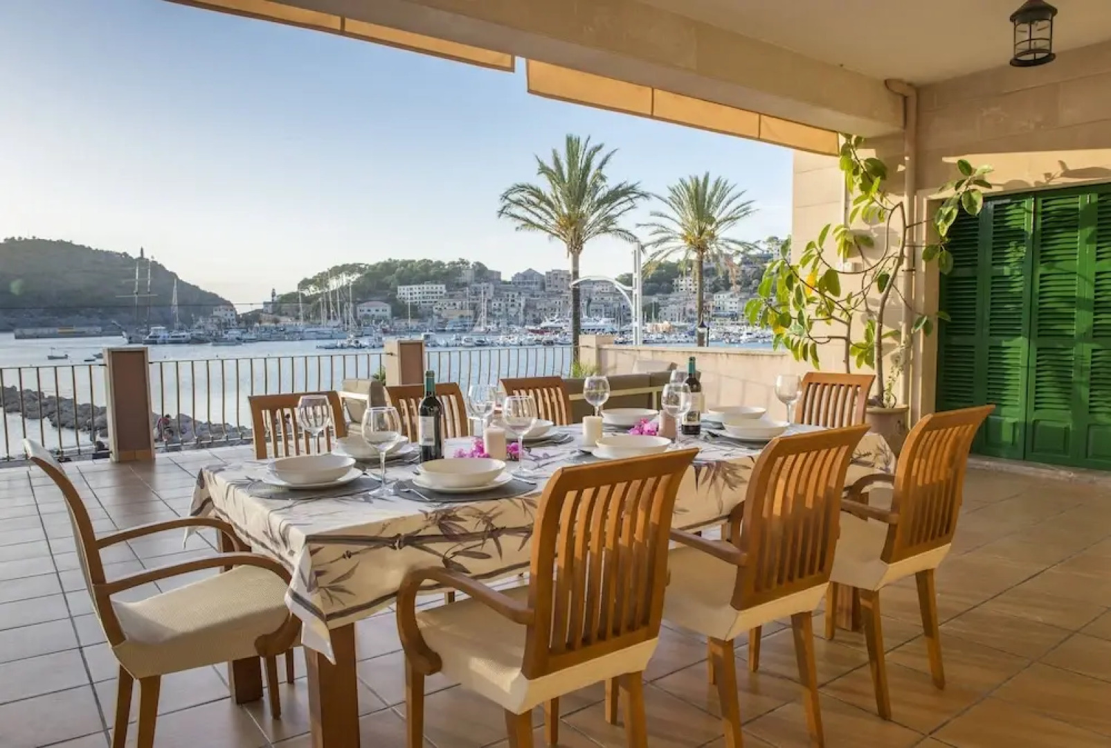 Villa de lujo en la playa. La Caleta.