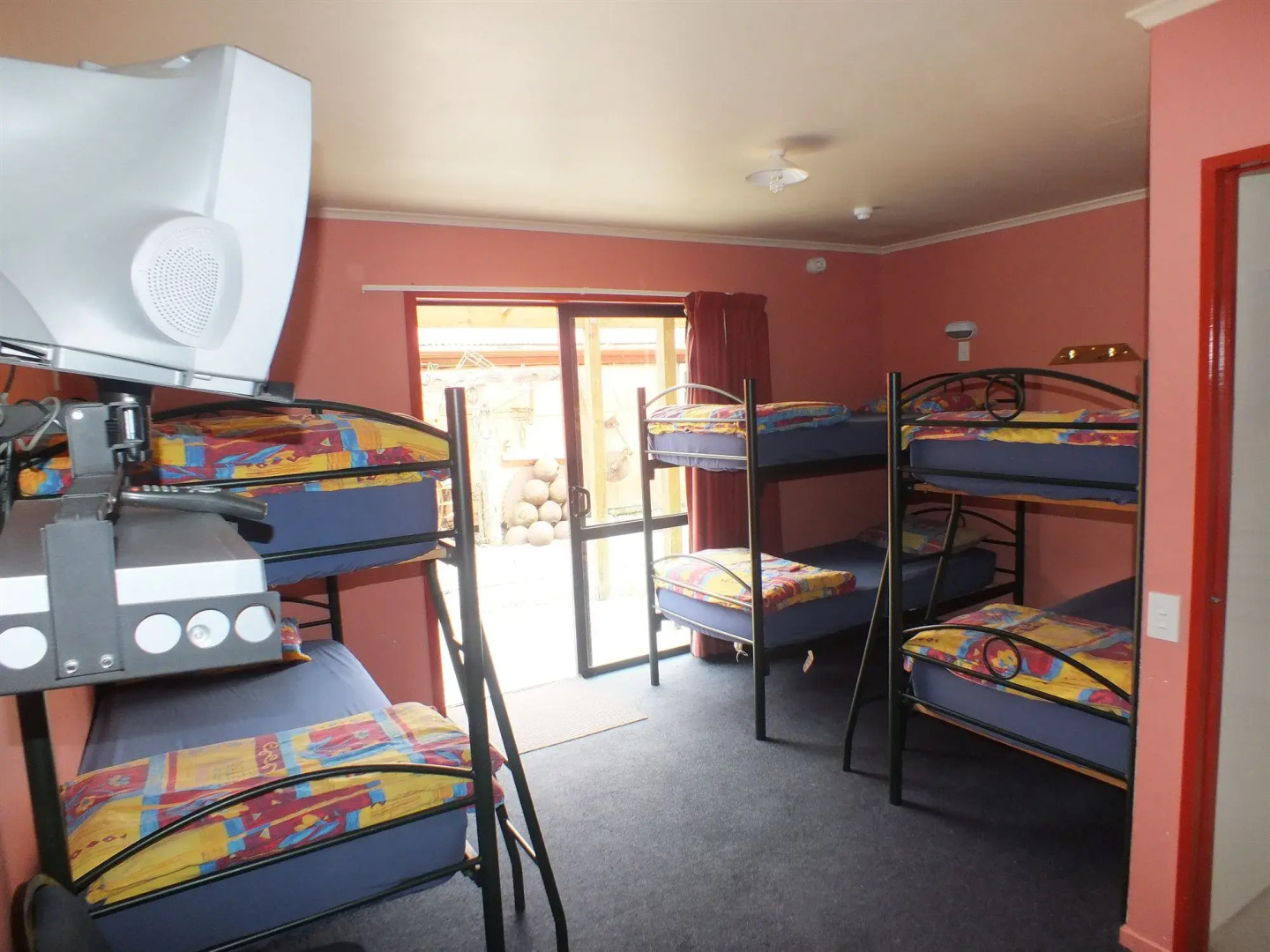 Chateau Backpacker & Motels