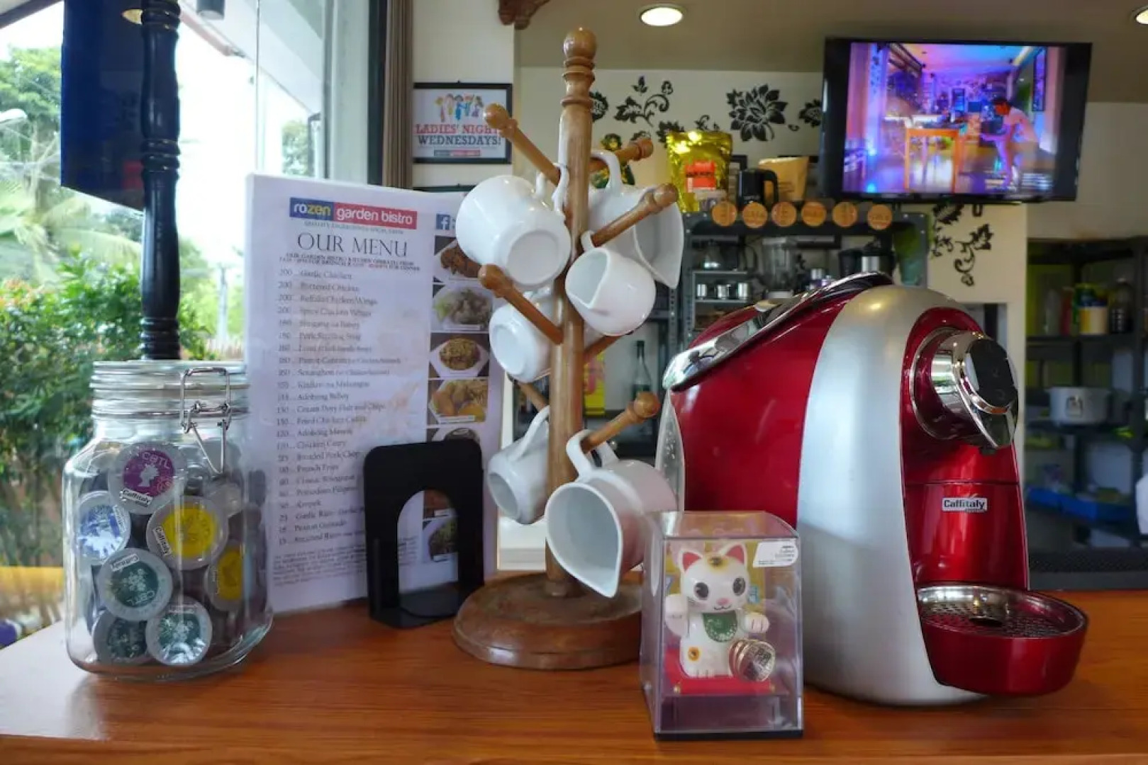 Rozen Suites Paradise