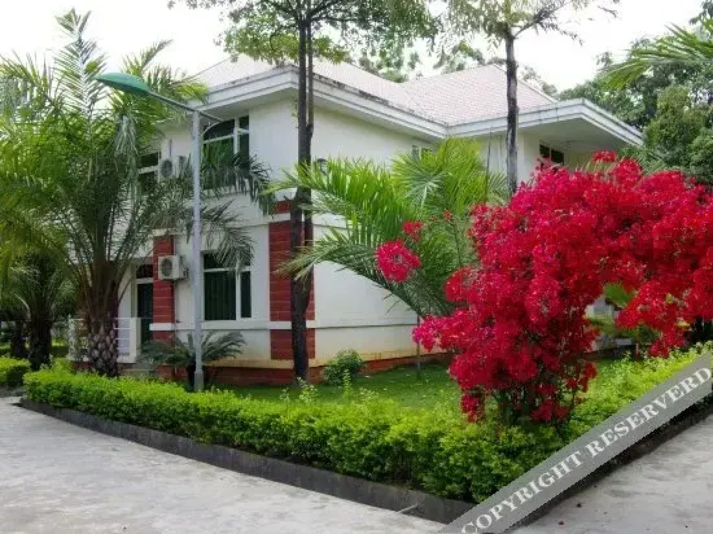 Yurui Hot Spring Garden Hotel