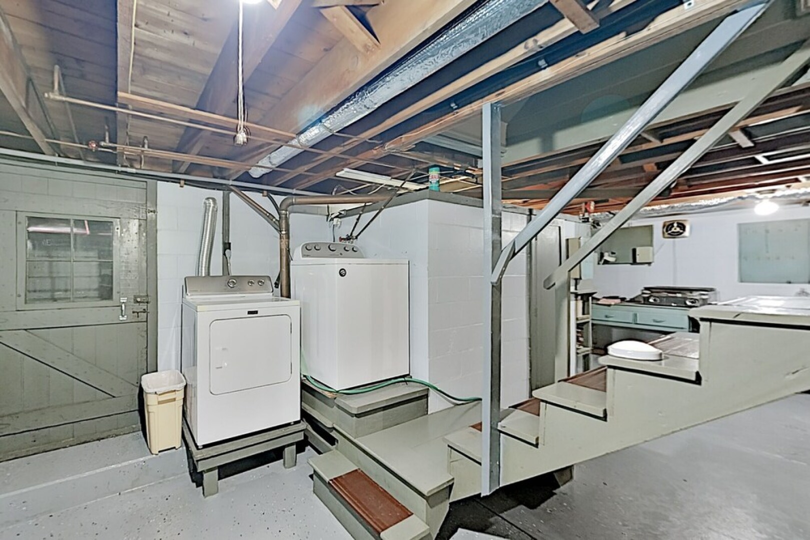 11emerap 4 Bedroom Home