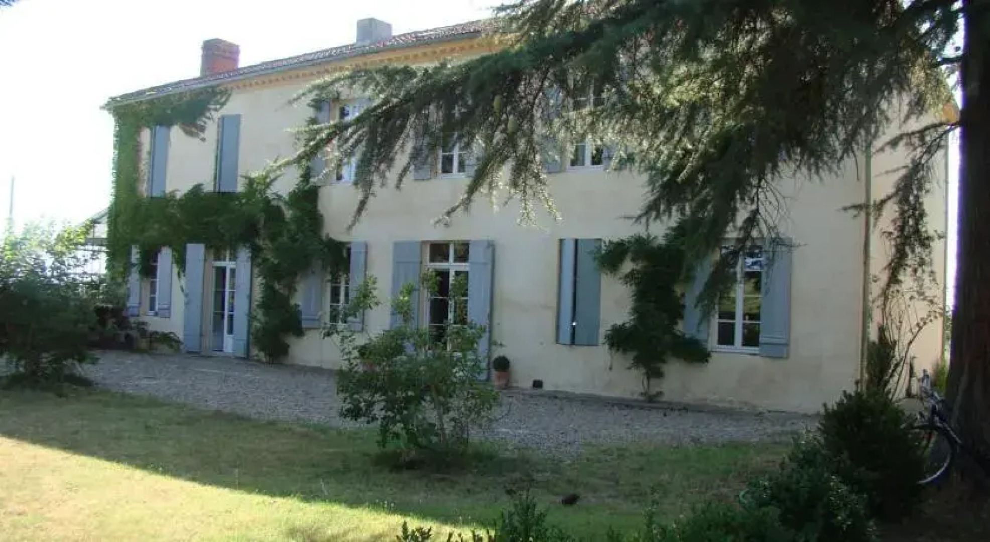 Chambre dhôtes - Château Commarque