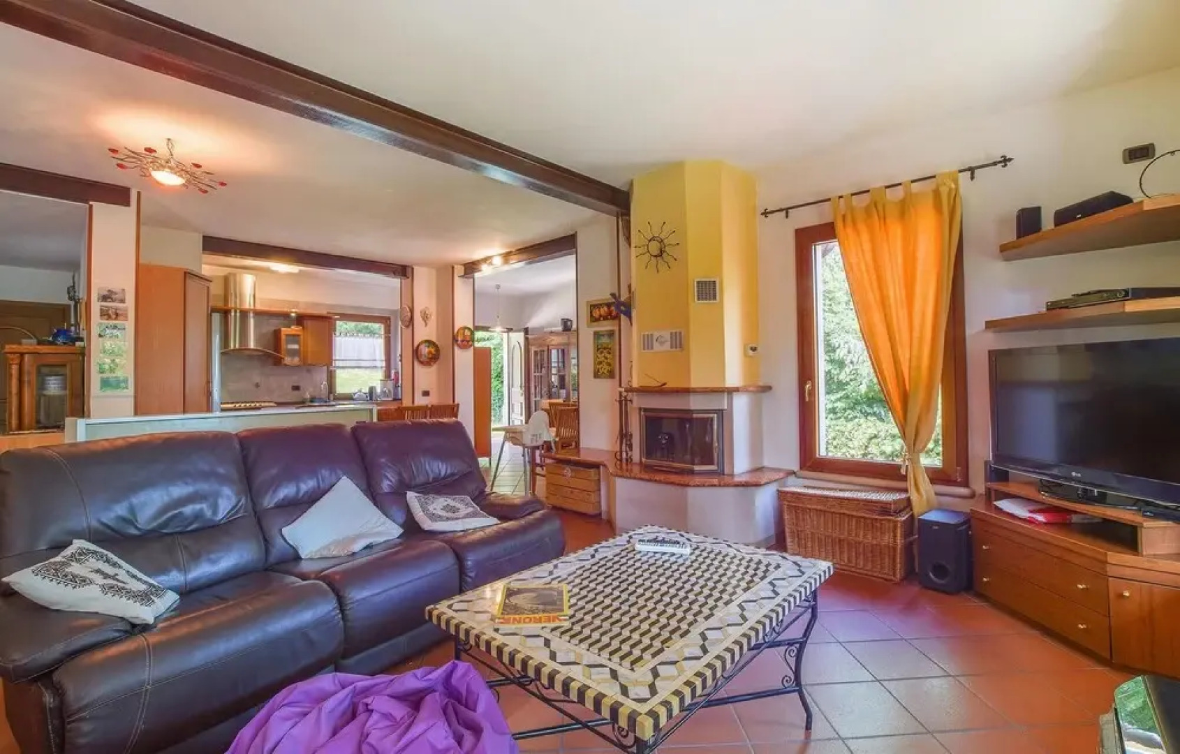 Stunning Home in Caprino Veronese With Wifi and 4 Bedrooms