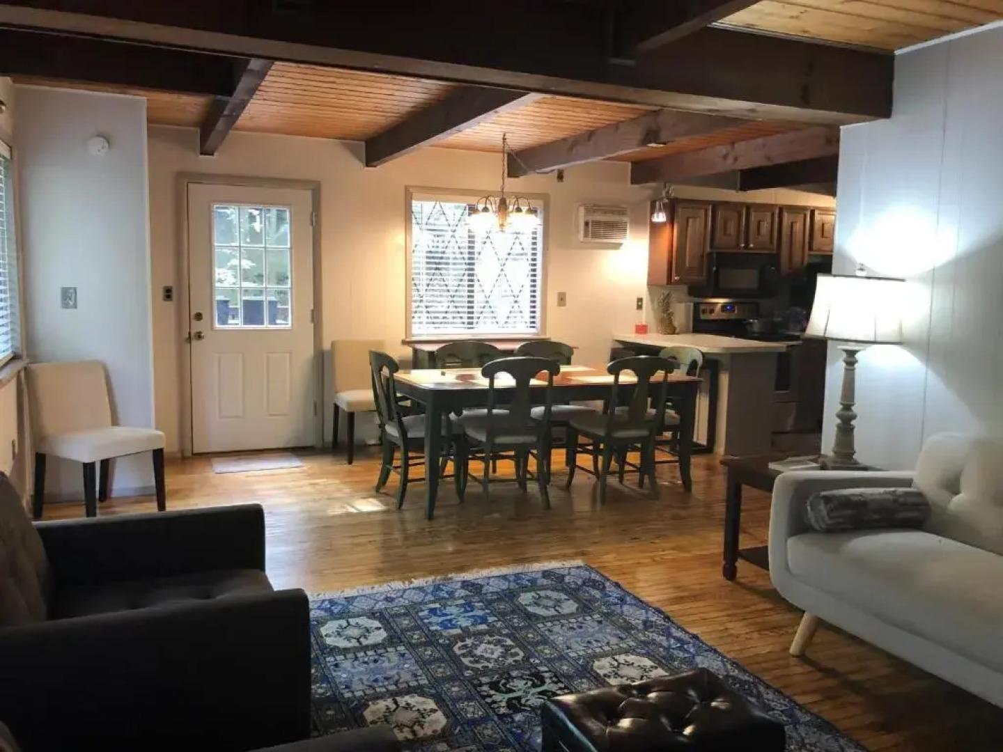 Cozy Cottage at Saw Creek