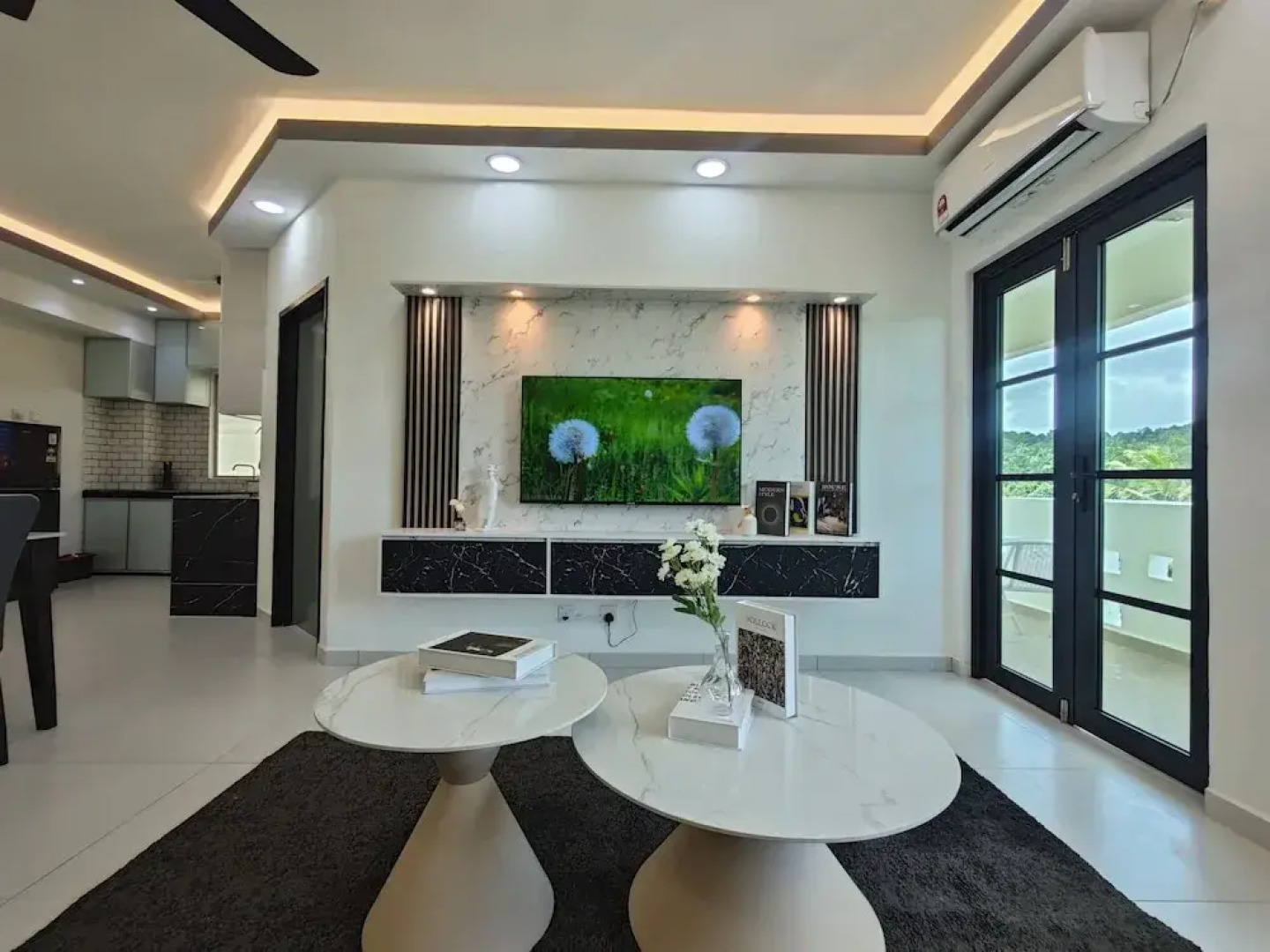 Tiara Desaru By Antlerzone