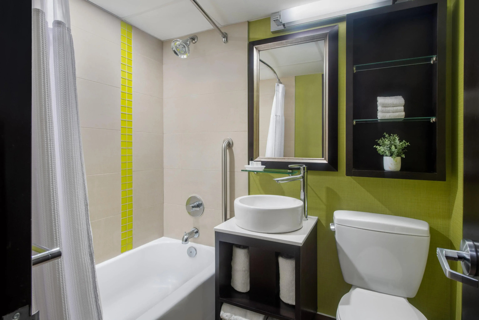 Crowne Plaza Kitchener-Waterloo by IHG