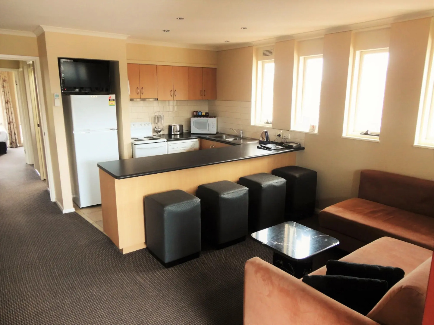 Sovereign Park Motor Inn