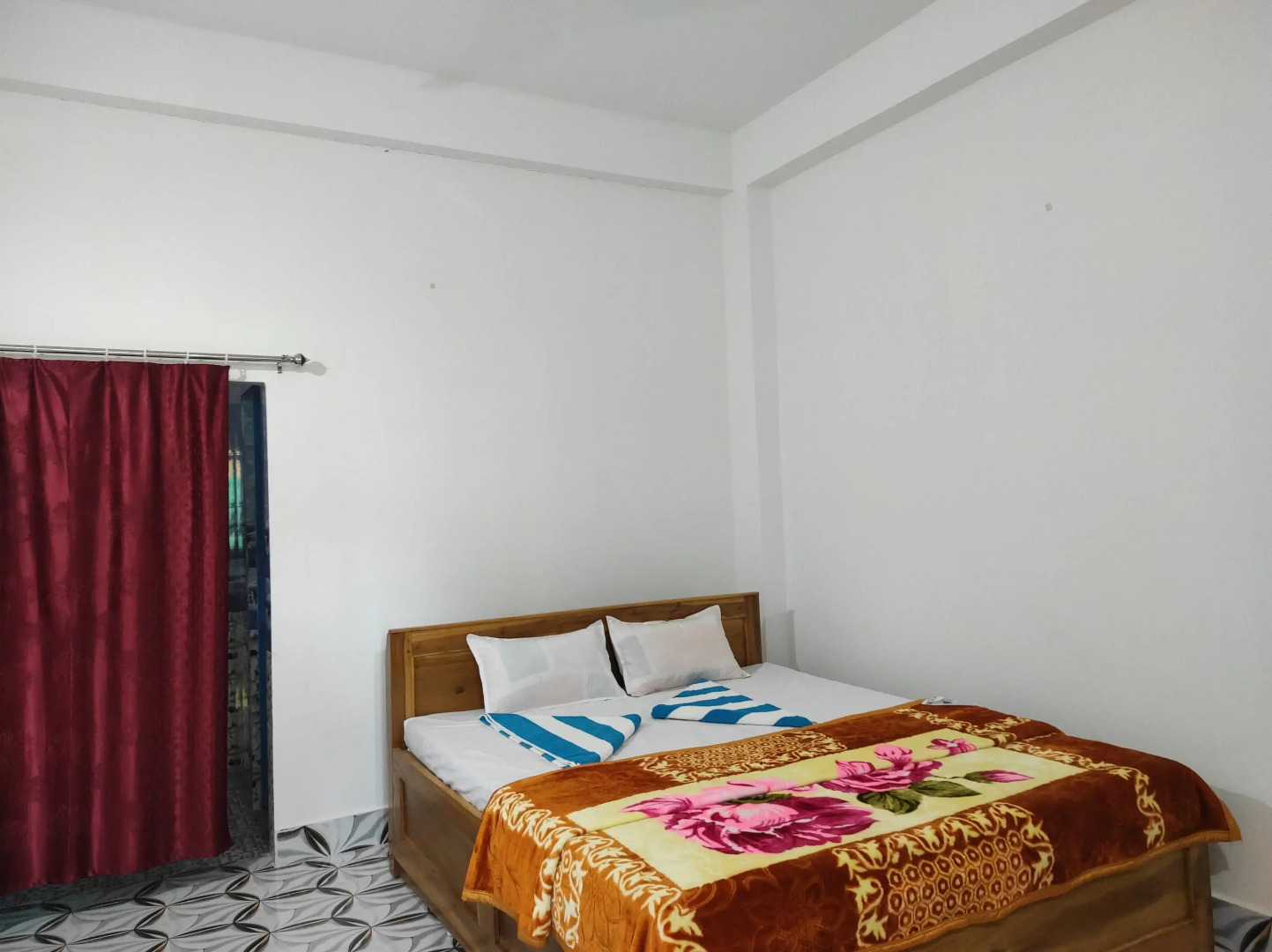 Homocation River Rock Tourist Lodge