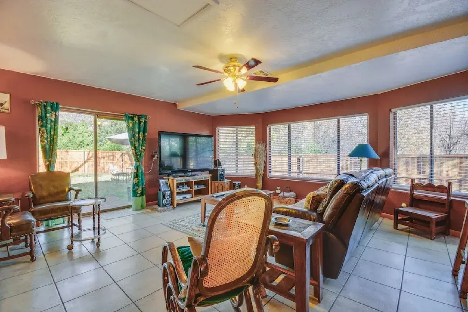 Artfully Decorated Cottonwood Home: Pets Welcome!