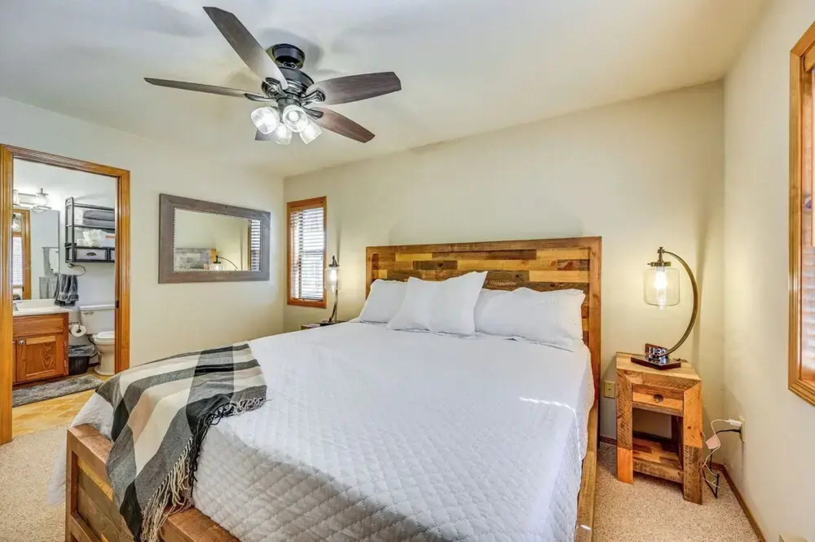 Furnished Deck + Forest Views: Pine Retreat!