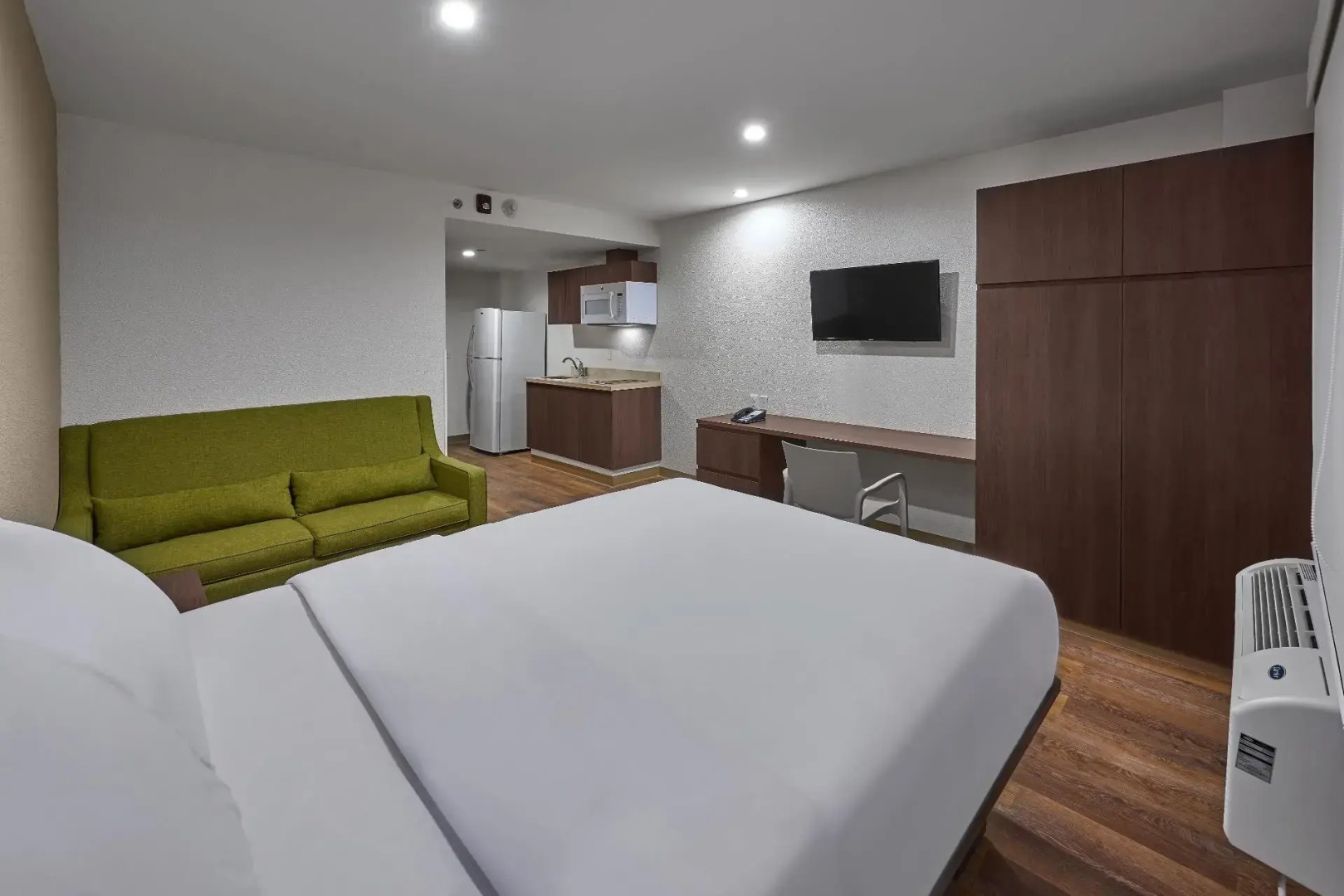 Extended Suites Celaya Galerías