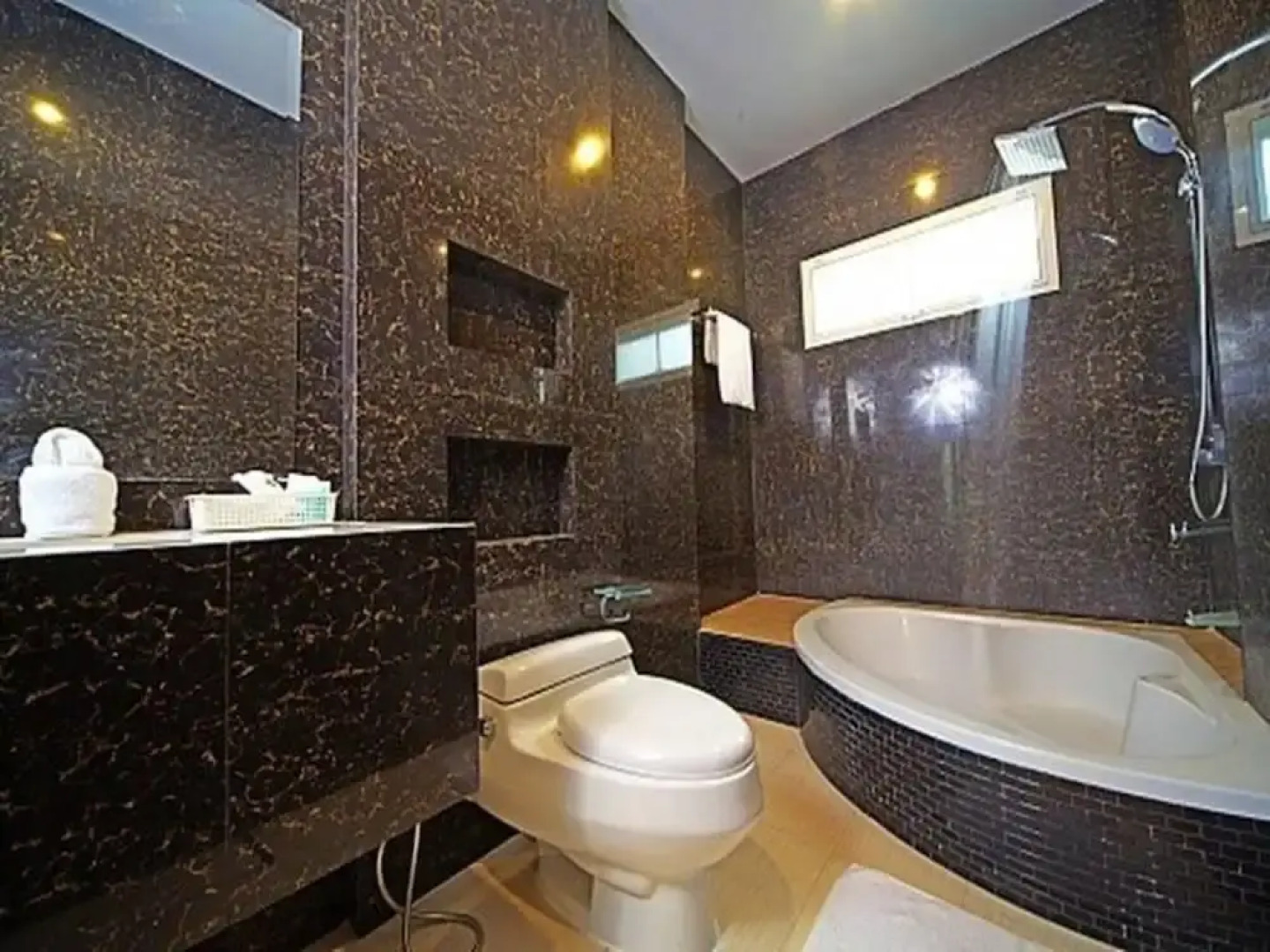 Baan Piamsuk Pool Villa By Pinky