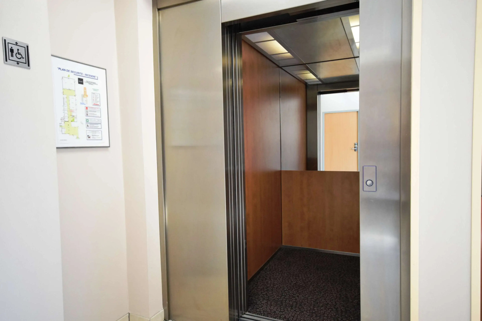 Kyriad Prestige - Bordeaux Aeroport