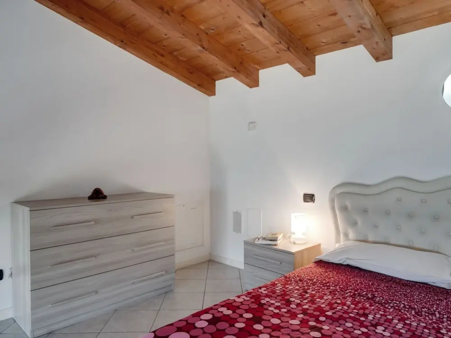 Lake-view Apartment in Silviano With Terrace and Garden