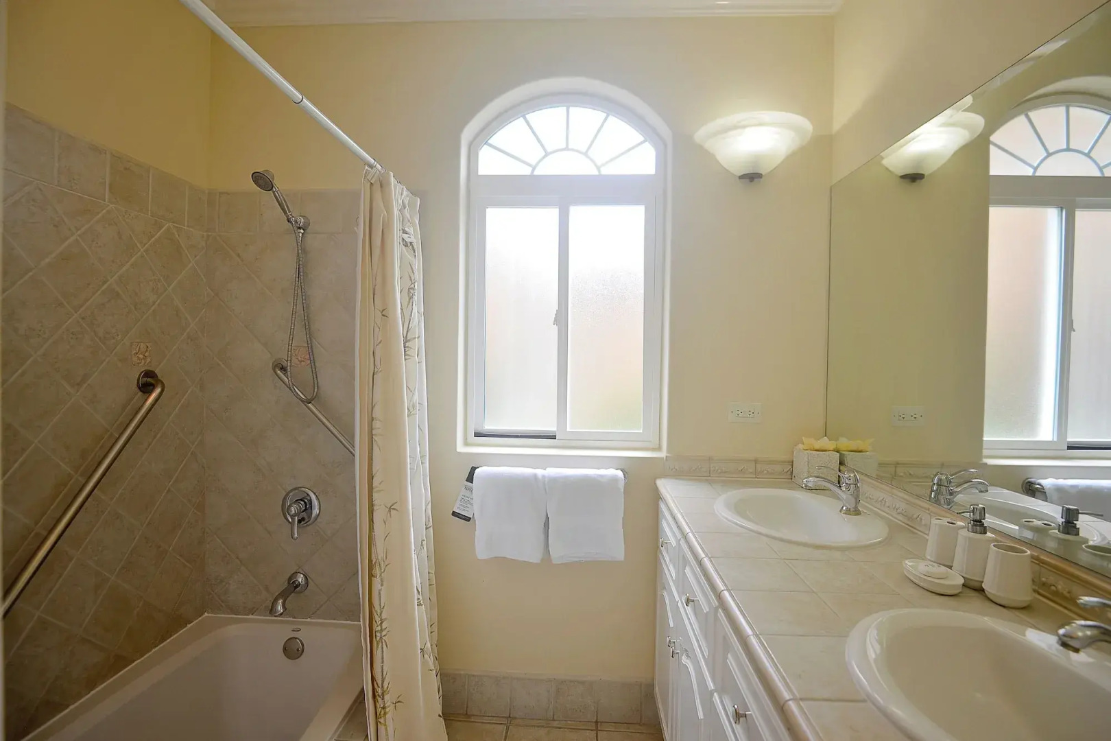 HRG Condos at Los Sueños