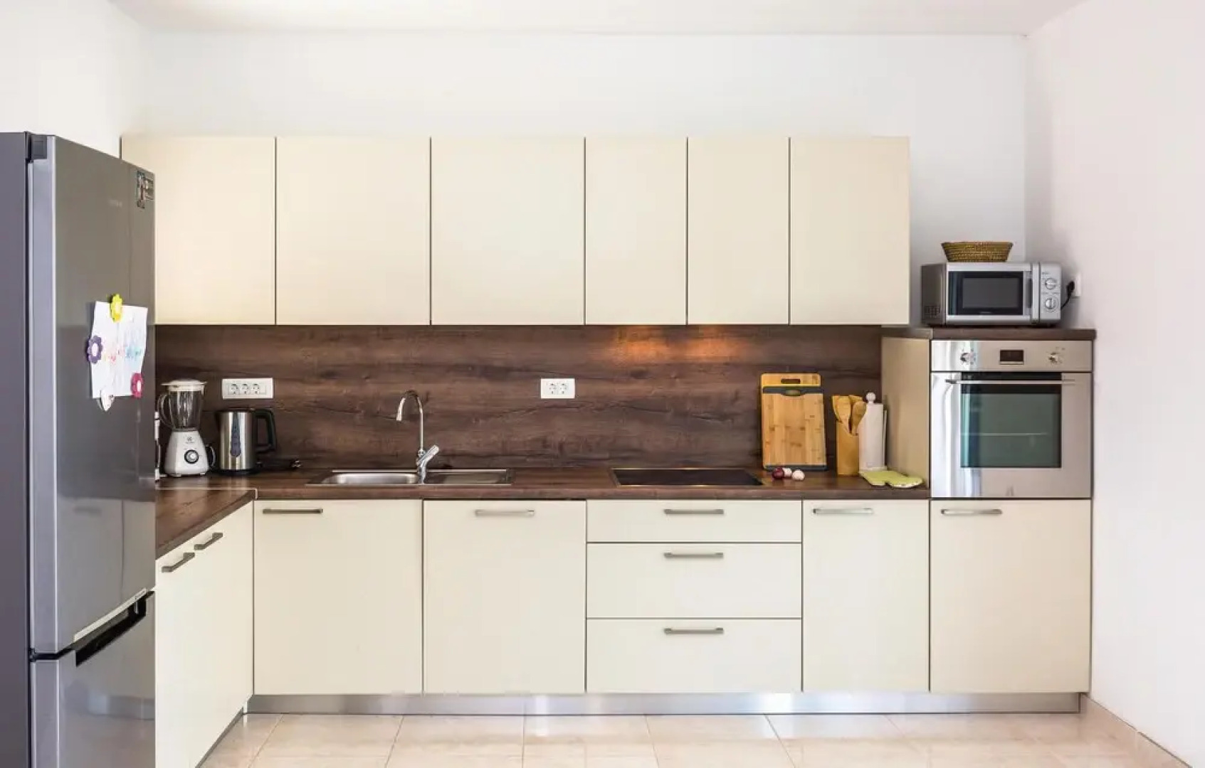 Awesome Home in Blato na Cetini With Wifi and 4 Bedrooms