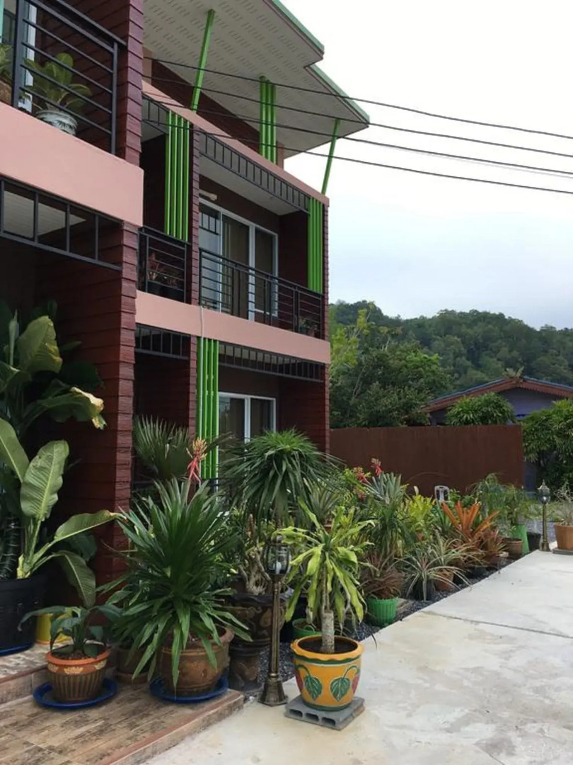 Baan Suan Punpaka Resort