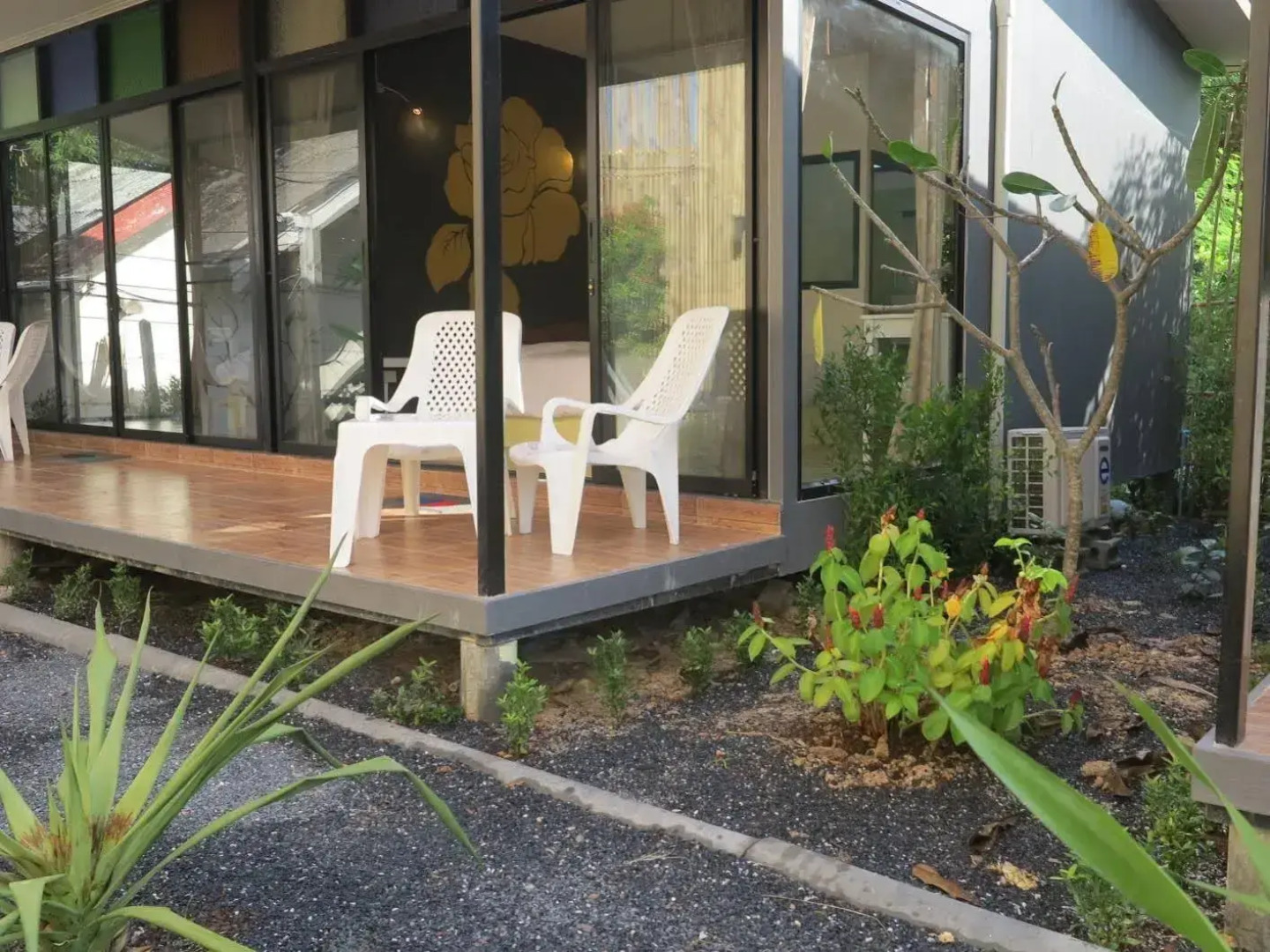 Lanta Sun Smile Place