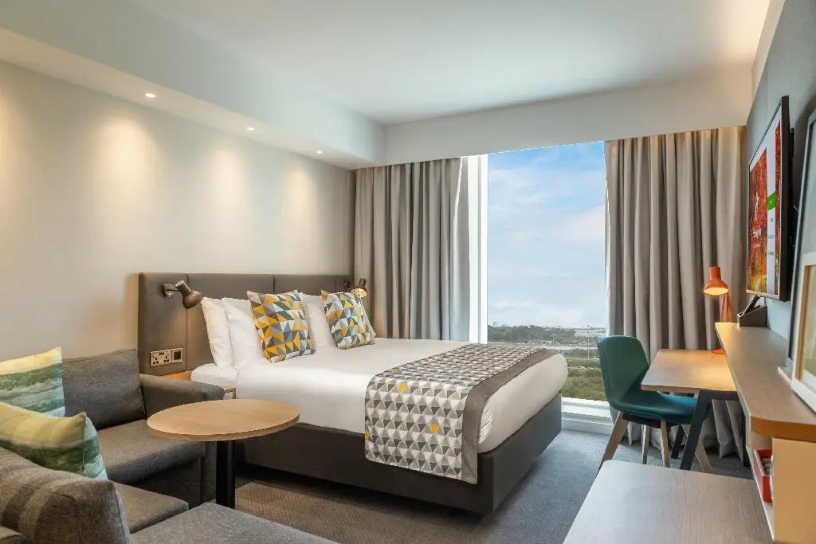 Holiday Inn Dublin Airport