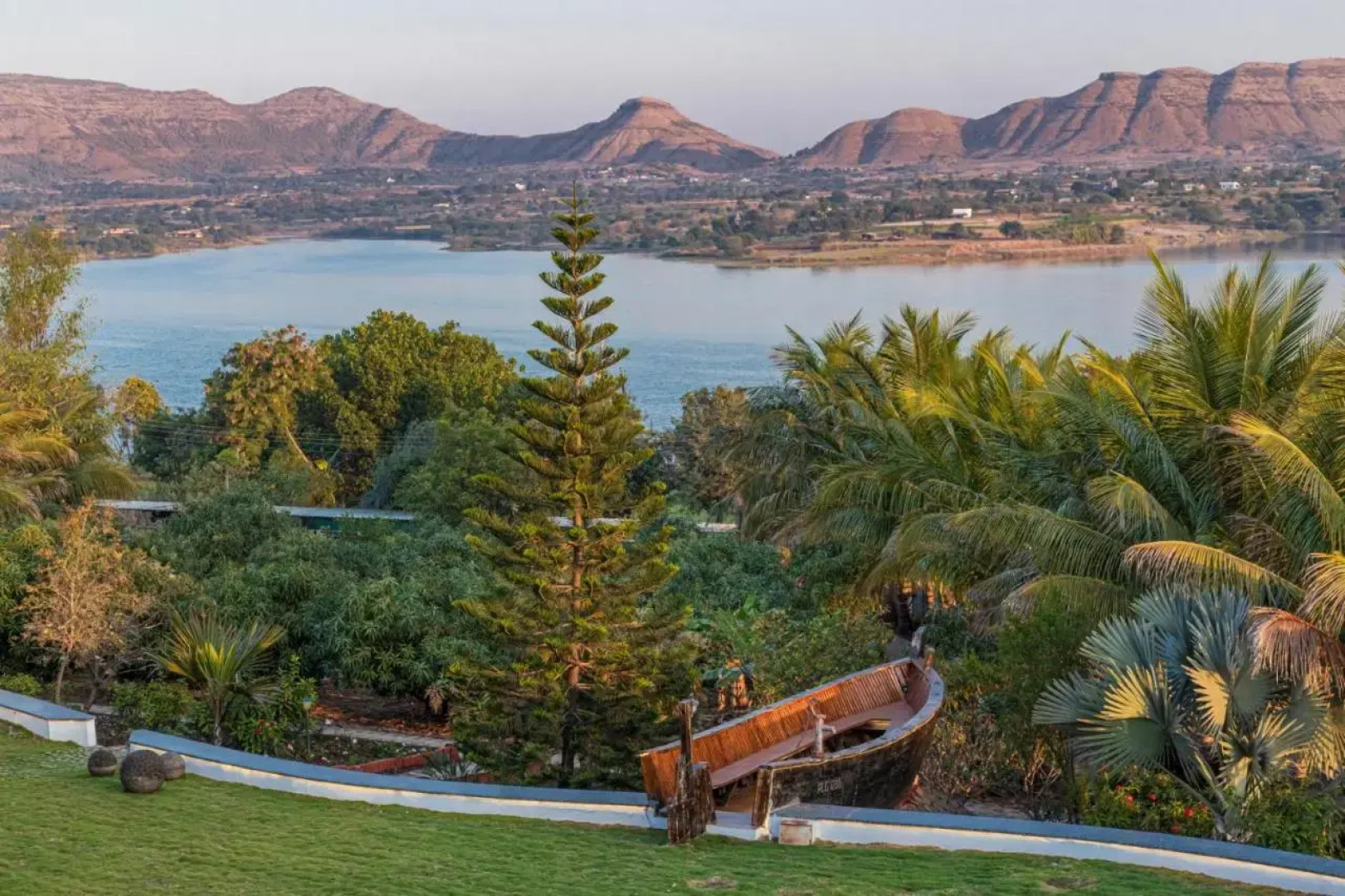 SaffronStays Jannat 100 Percent Pet-friendly villa, Igatpuri