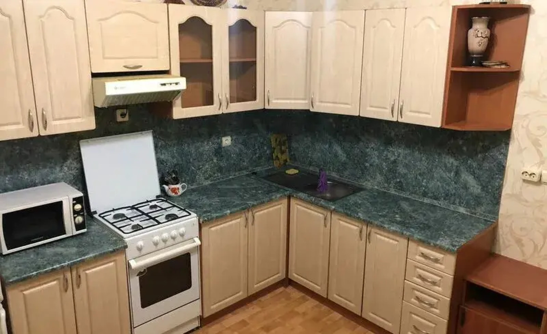 Алатырь Ханты-Мансийск, ул. Энгельса, д. 3