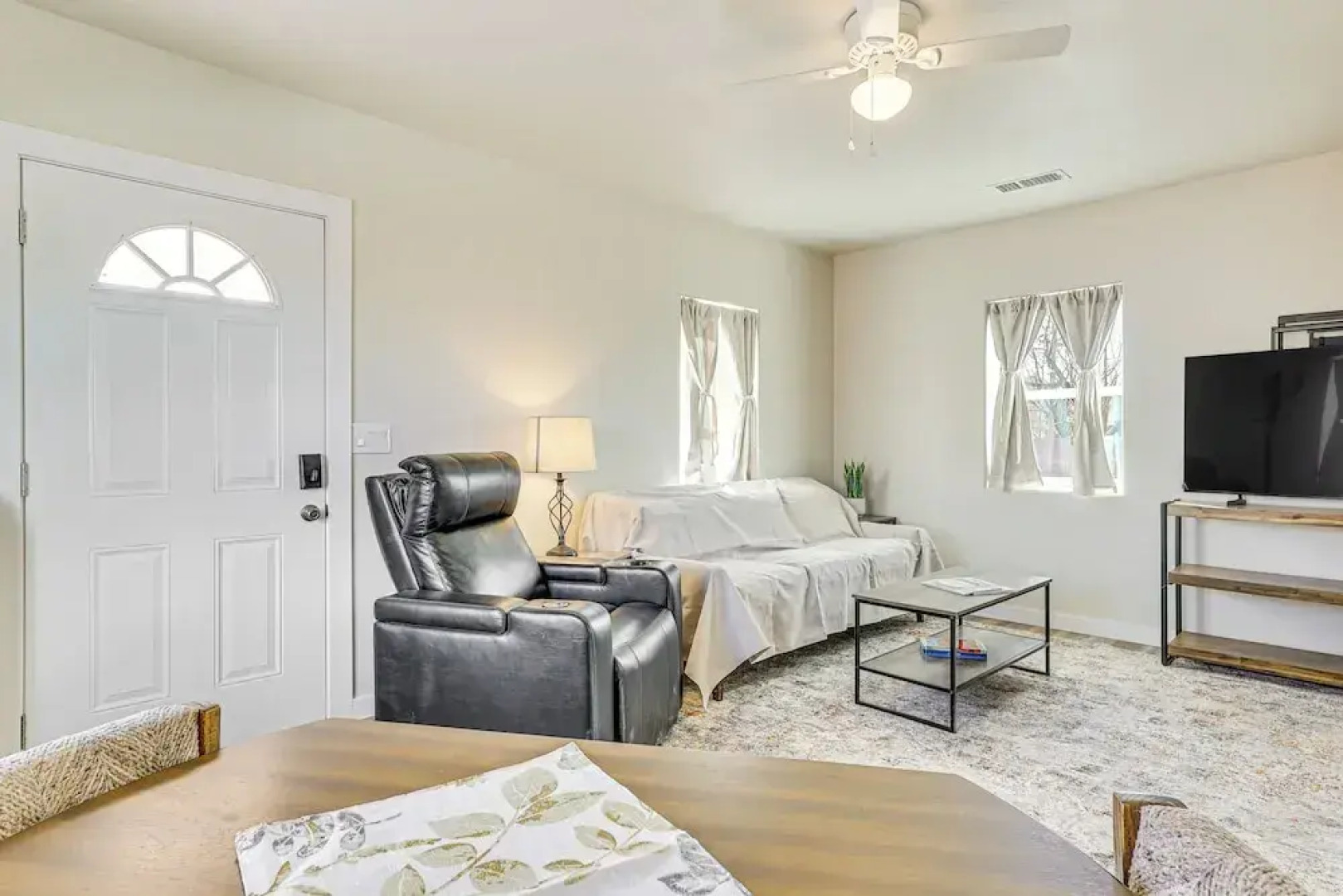 3 Mi to Elephant Butte Lake: Cozy Retreat!