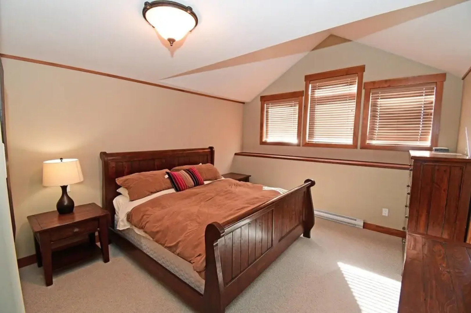 Towering Pines Chalet - Comfortable and Cozy Chalet with Spectacular Views