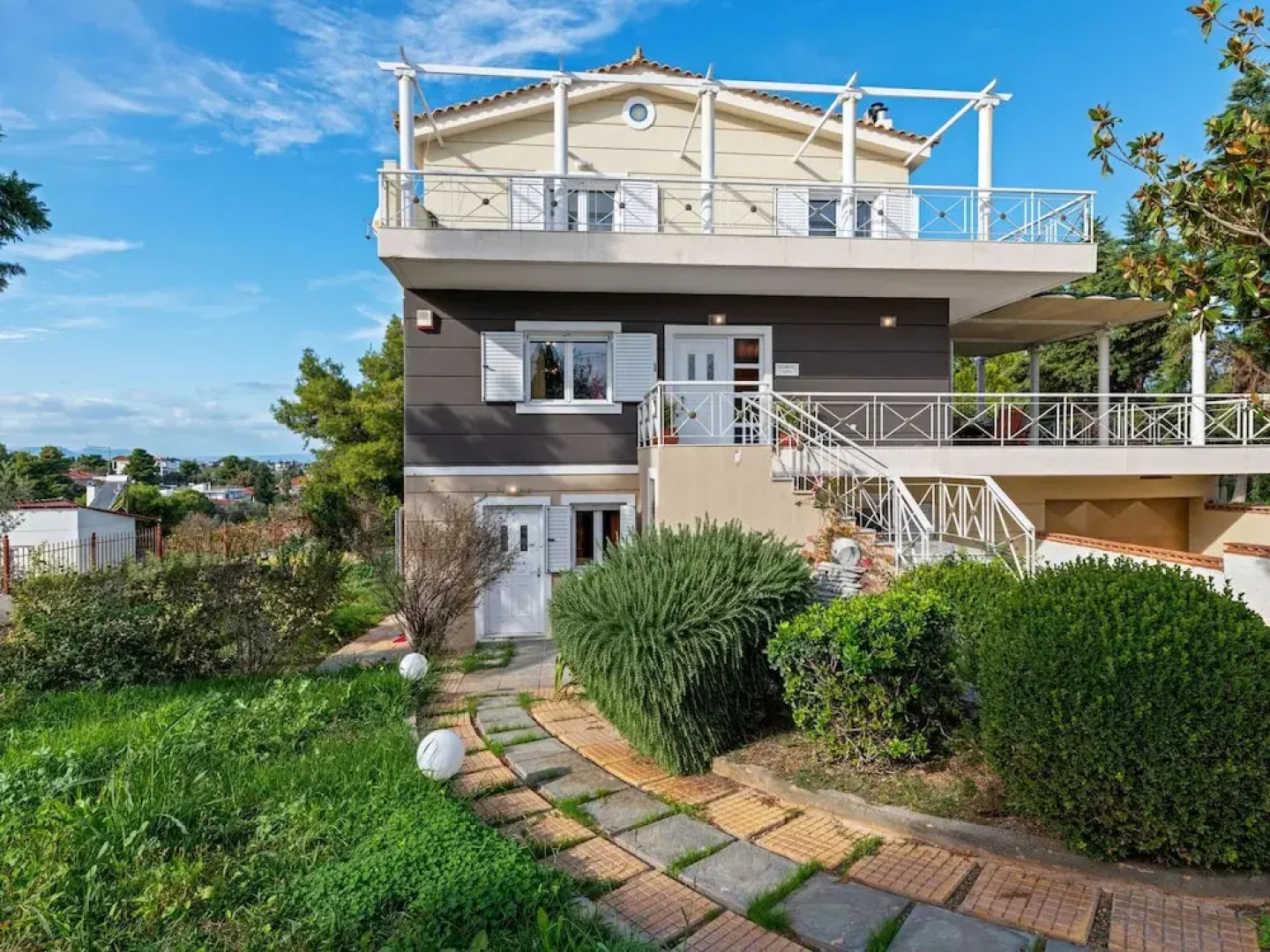 Enchanting Villa in Chalcis with Terrace