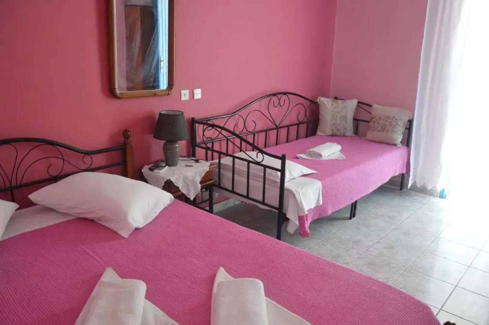 Meltemi Rooms and Studios