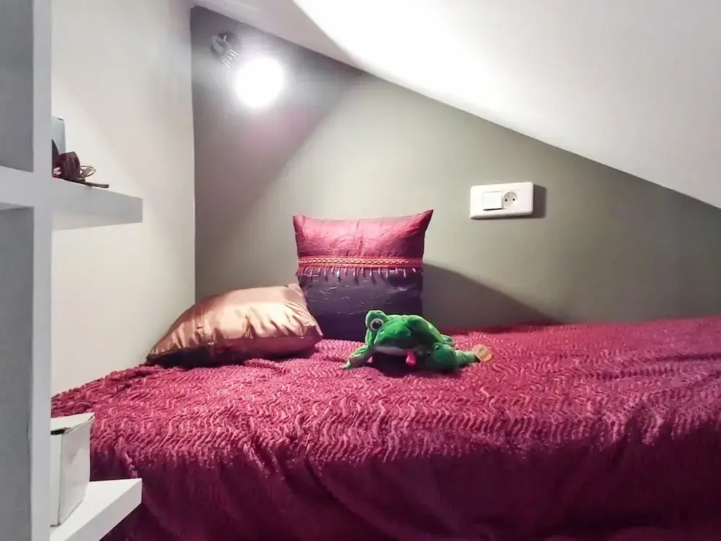 House With one Bedroom in Le Chesnay, With Furnished Garden