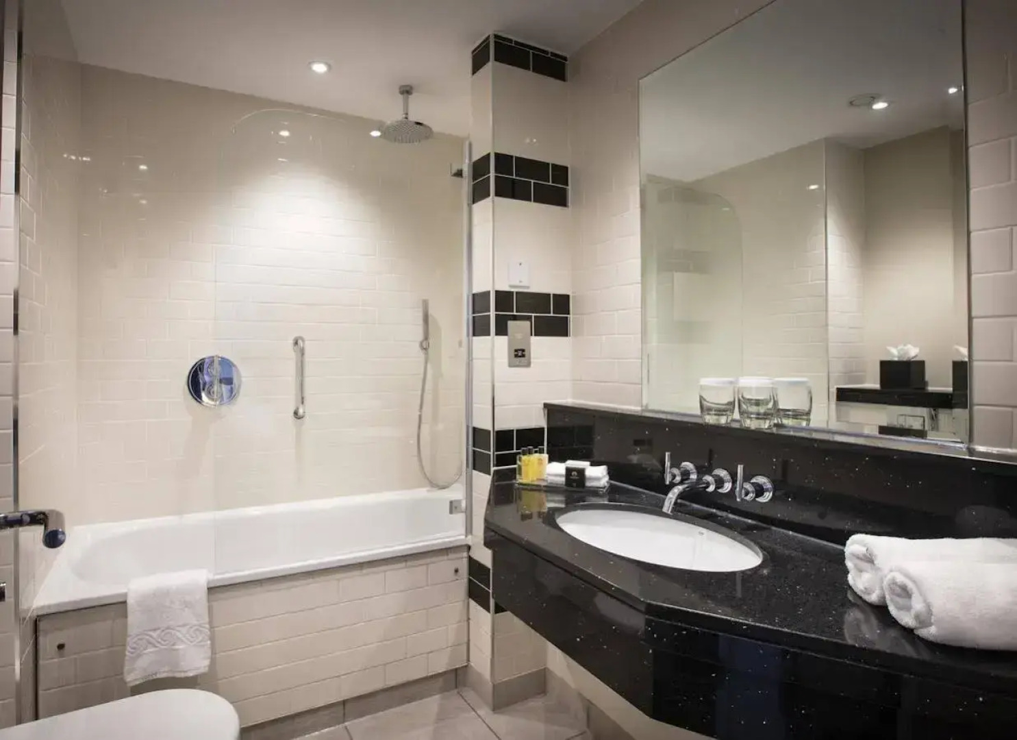 Отель The Clermont London, Victoria