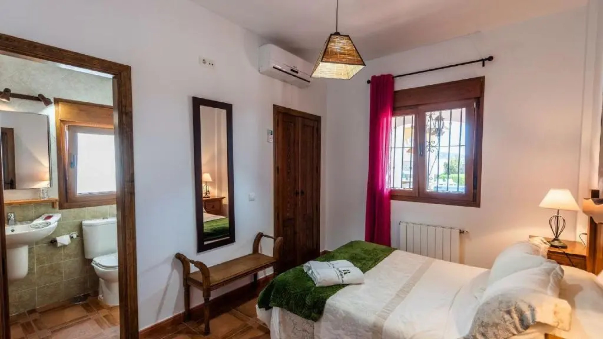 Villa Javier Sayalonga by Ruralidays