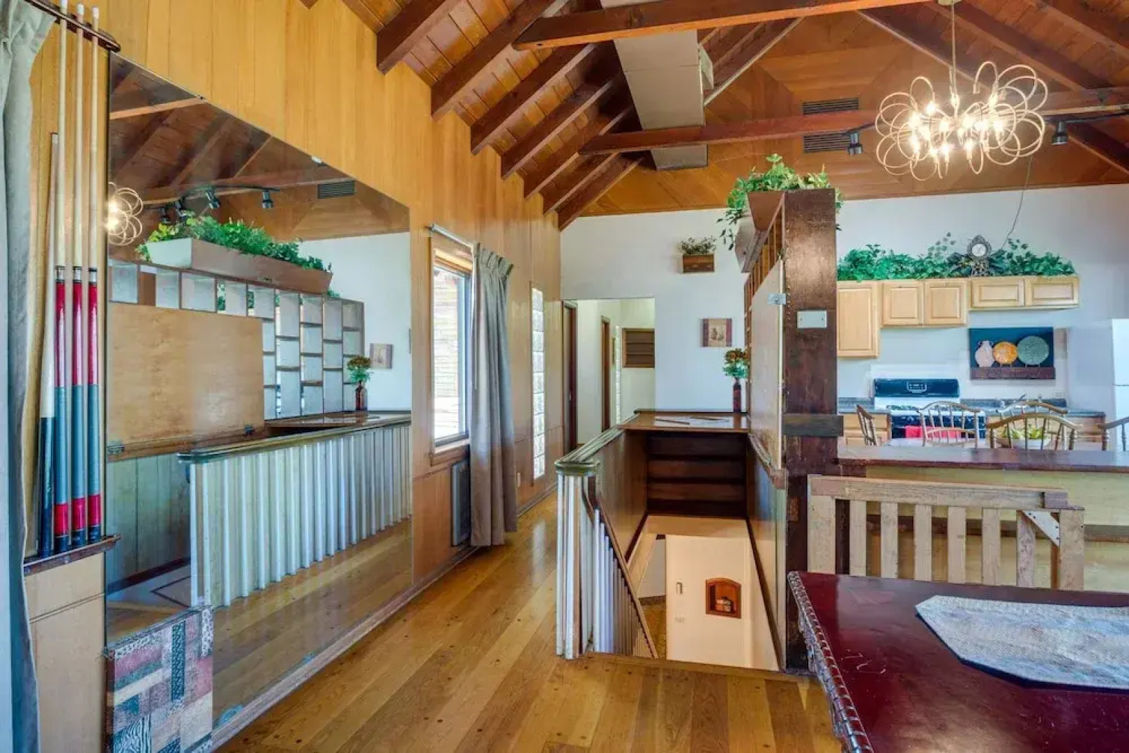 'ledge Lodge' Burkesville Getaway: Pool & Views!