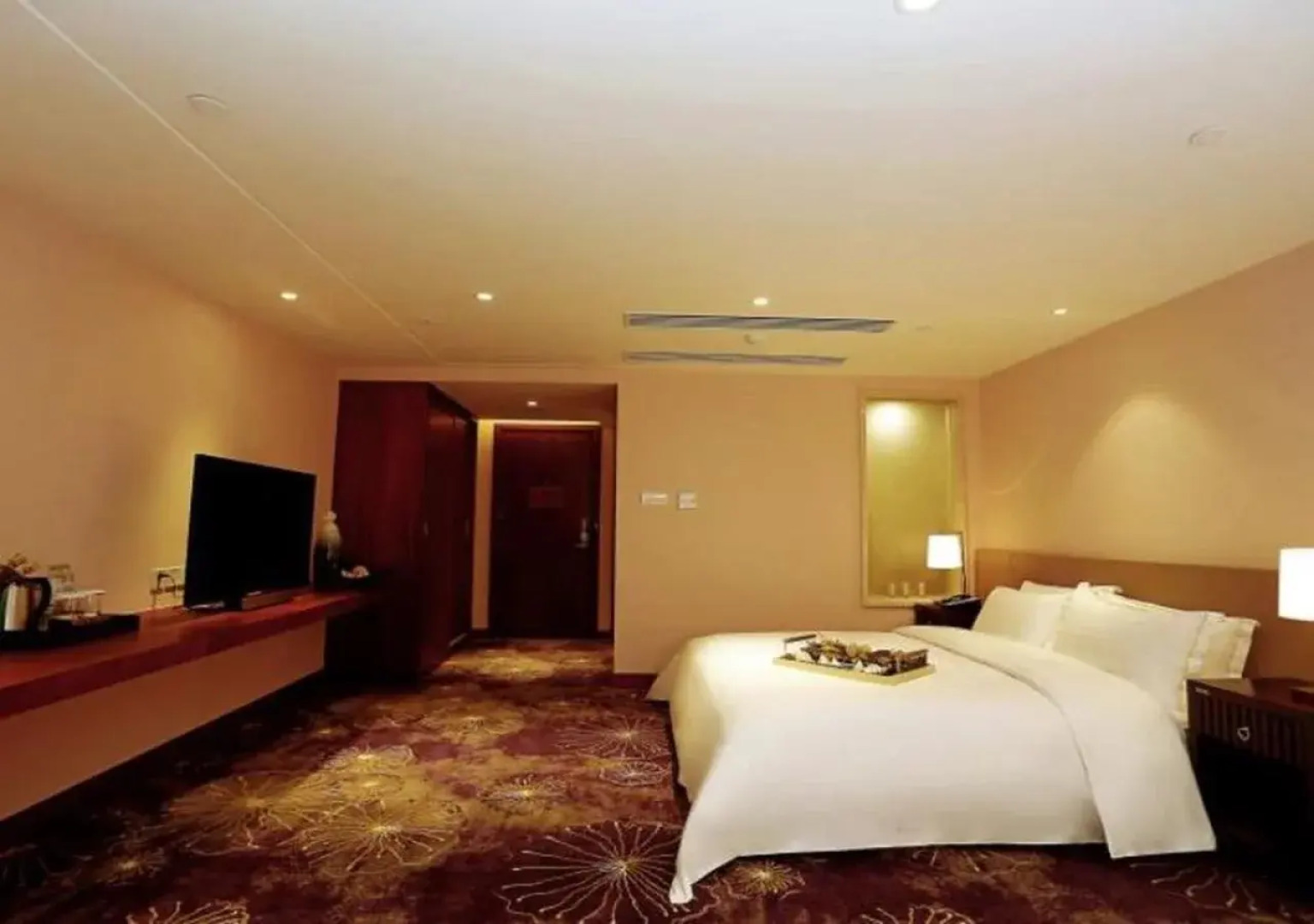 Qingdao Impression Hotel