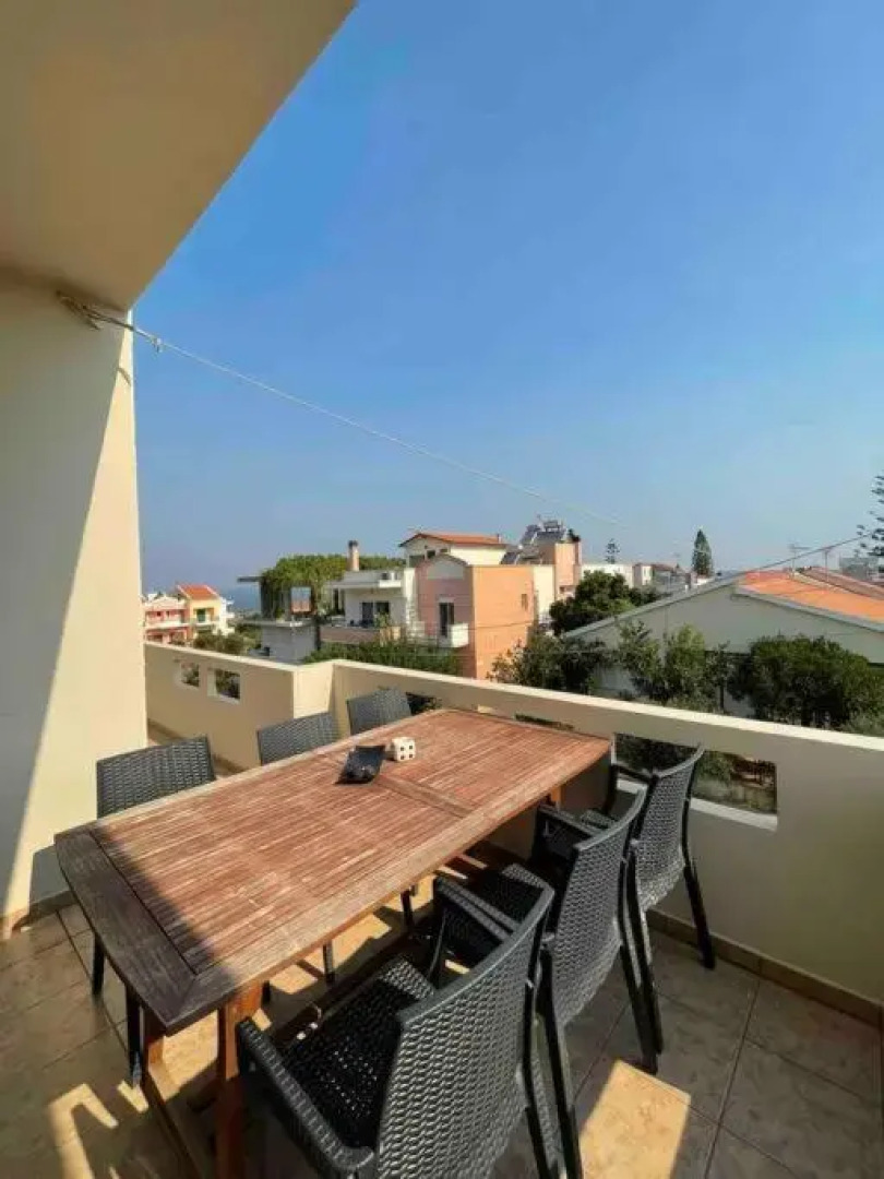 Spacious Apartment Nearby the Sea - 3 Bedrooms