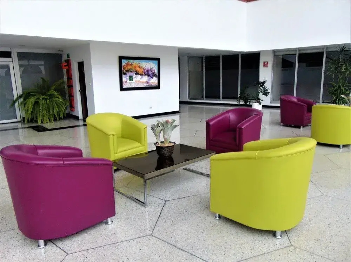 Hotel Hunza Y Centro De Convenciones