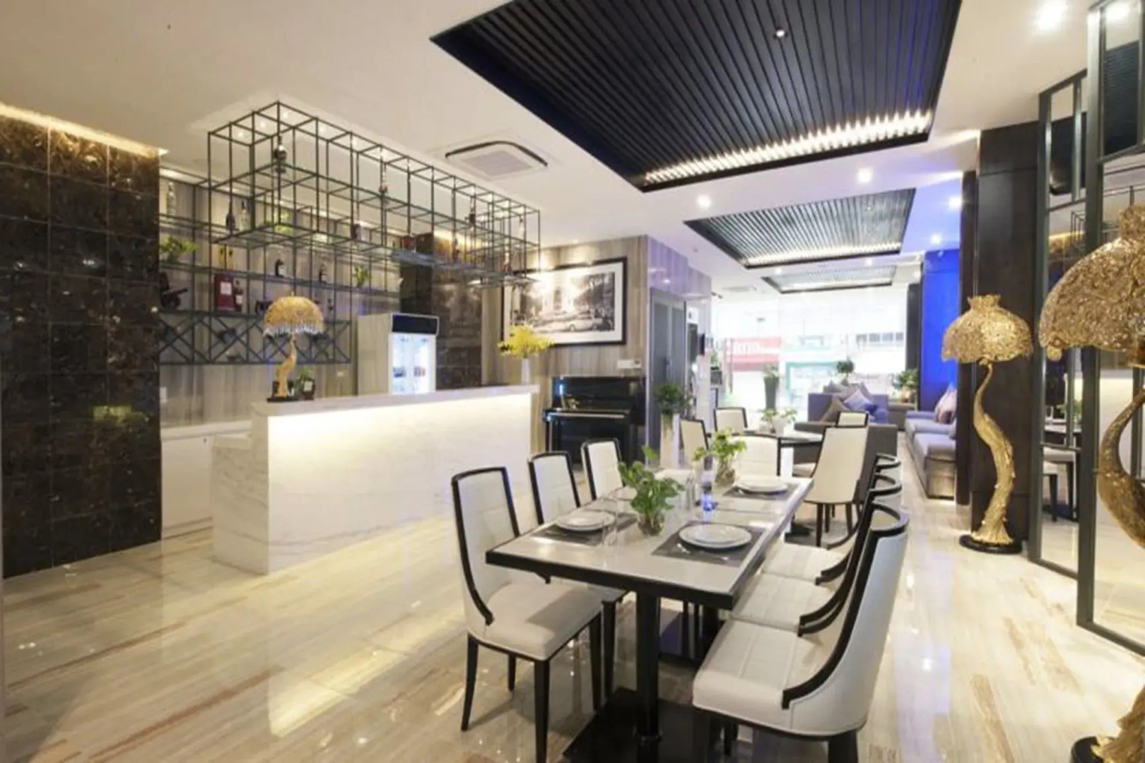 Sunrise Central Hotel