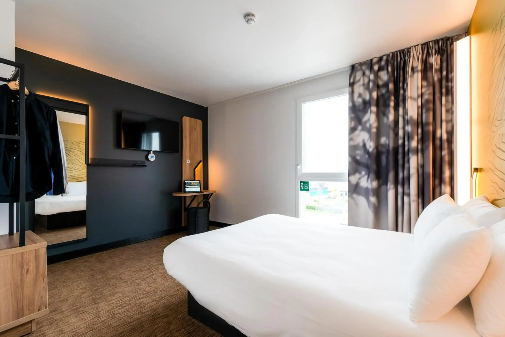 B&B HOTEL Le Port-Marly Saint-Germain-En-Laye