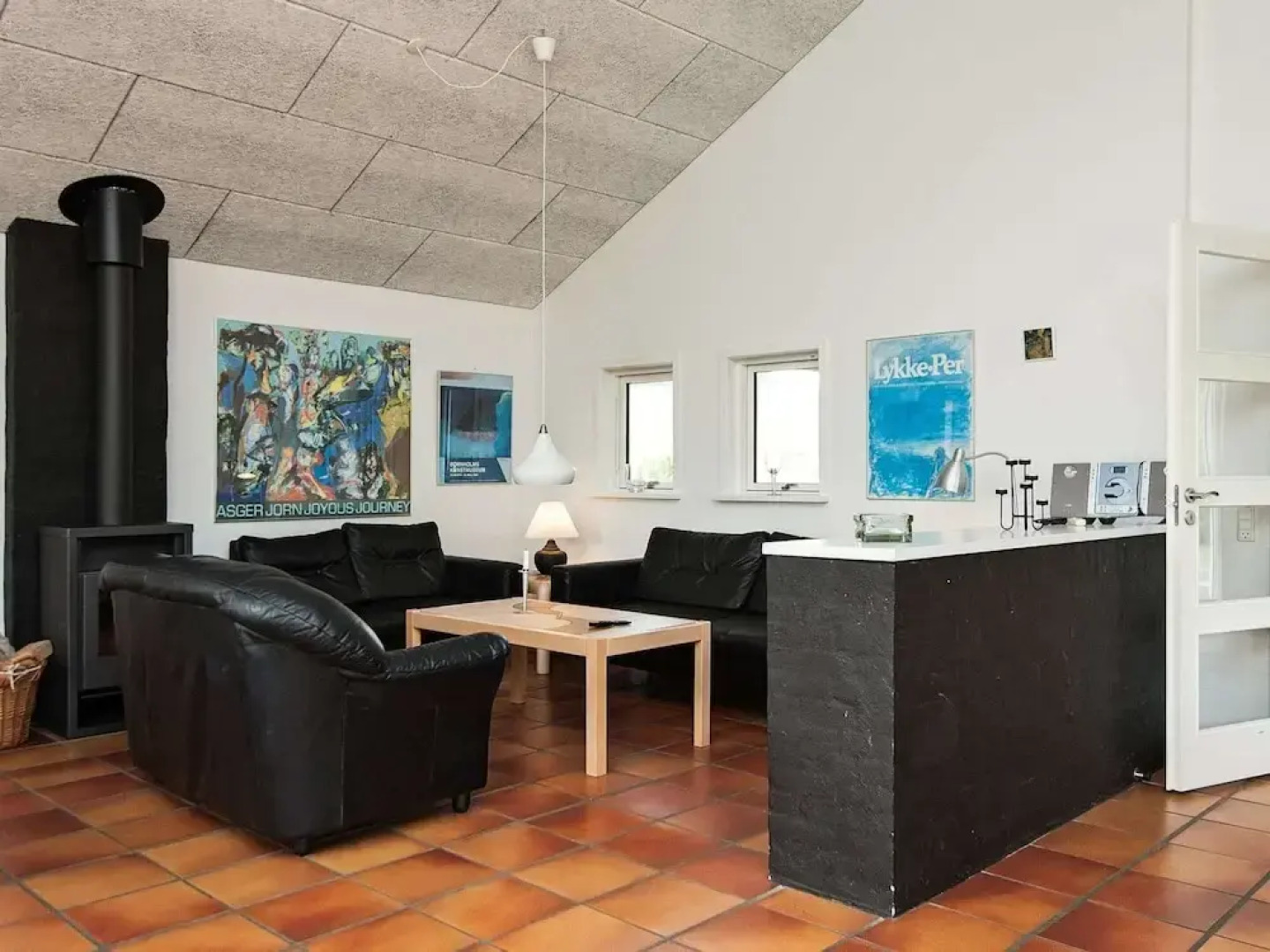 Rustic Holiday Home in Ebeltoft with Hot Tub