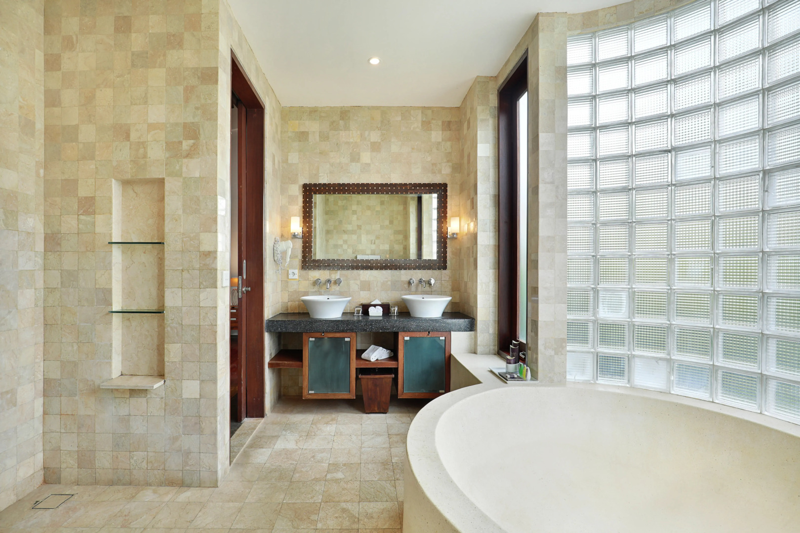 Отель Gending Kedis Luxury Villas & Spa Estate