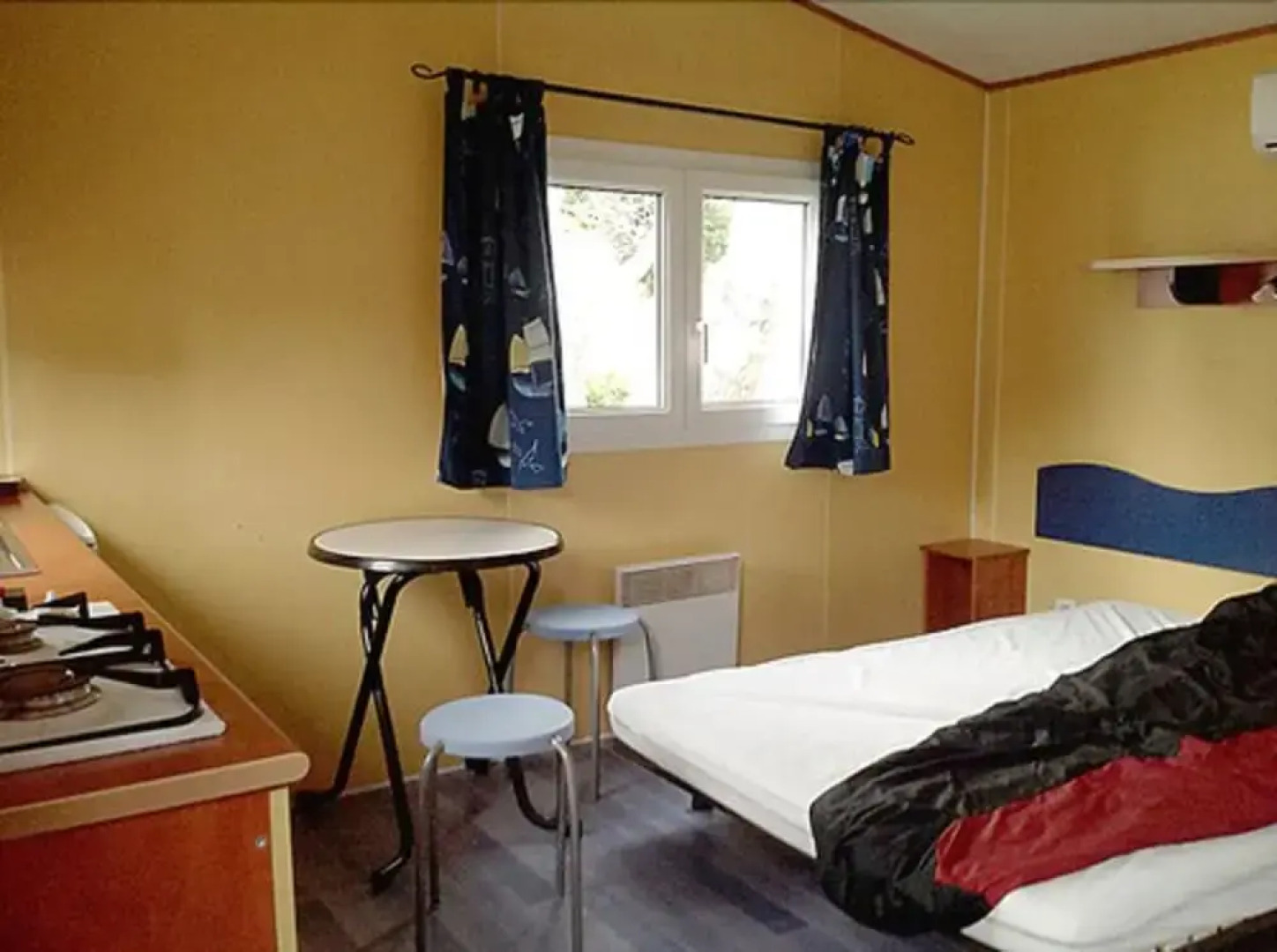 Camping Le Vallon Des Cigales