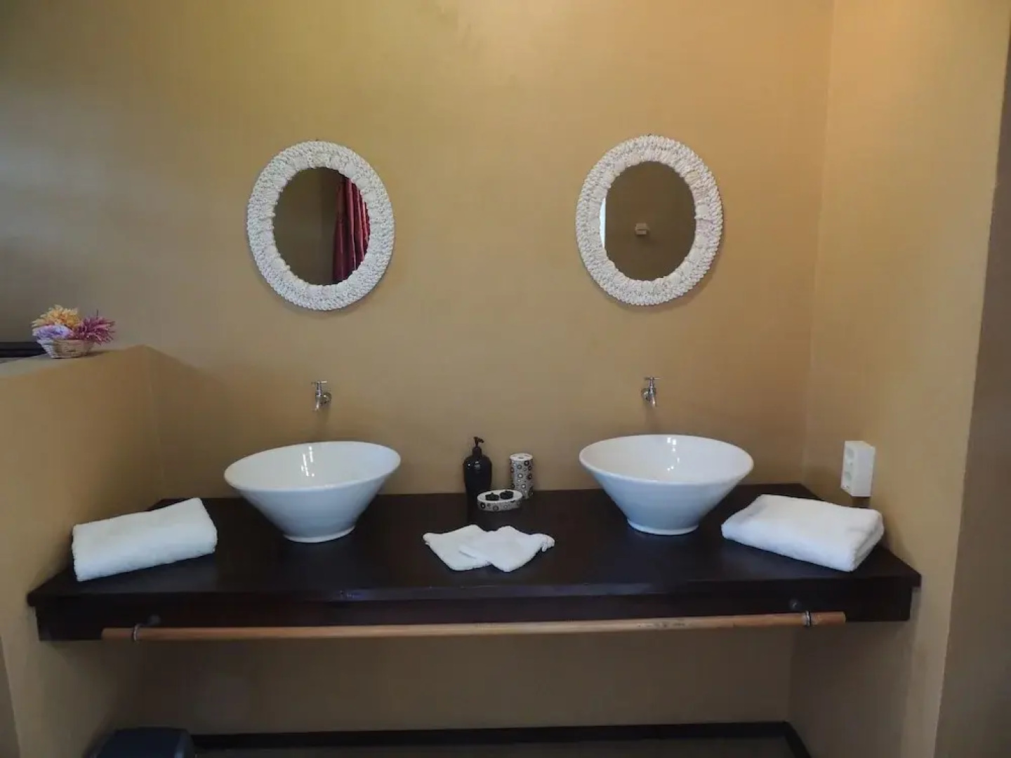 B&B Hacienda La Bougainville