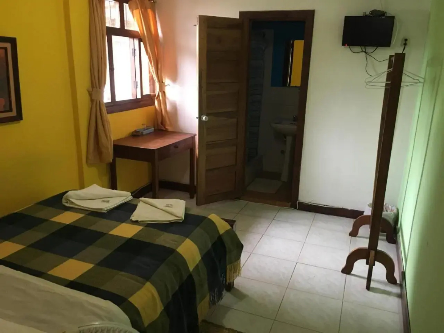 Hostal Albergue Español