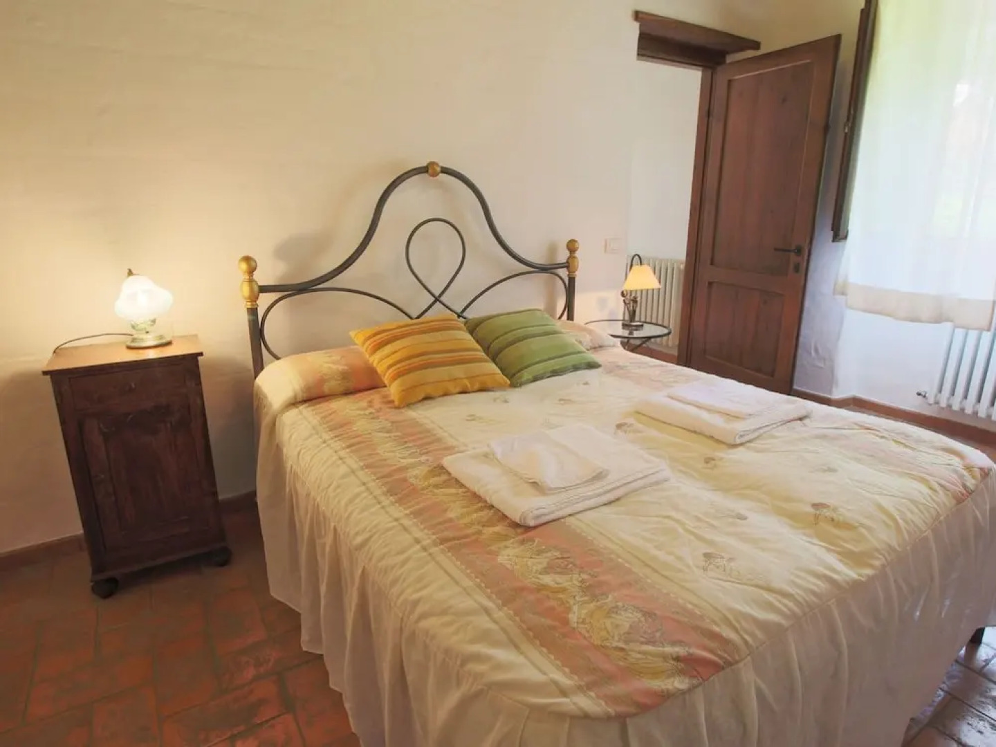 Farmhouse in Proceno With Panoramic Pool