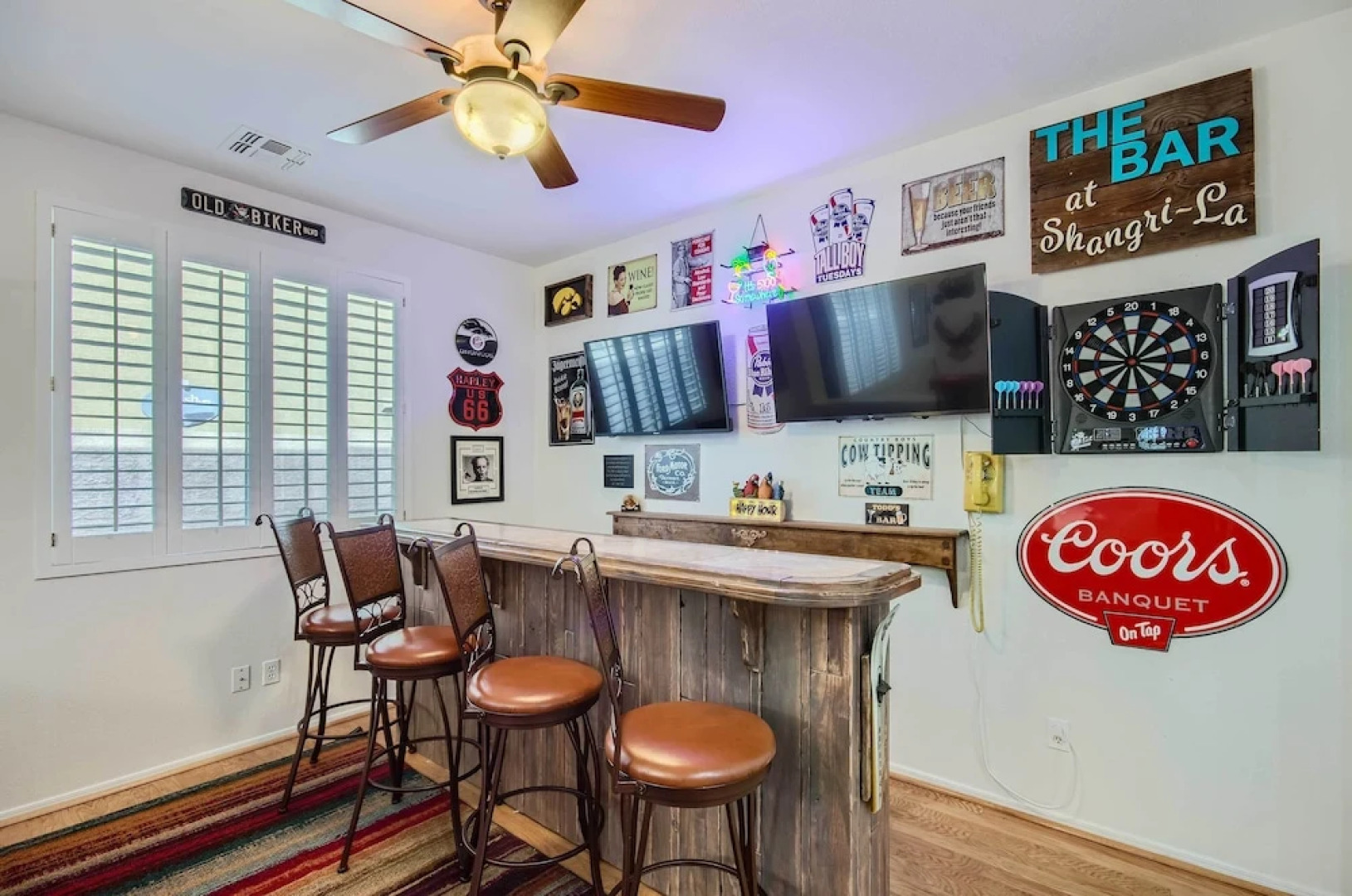 Heated Pool, Gas Grill & Yard: Phoenix Retreat!