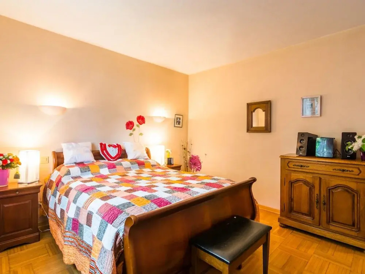 Beautiful Holiday Home in Espere with Swimming Pool